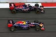 F1: Mercedes-motort kap a Red Bull? 122