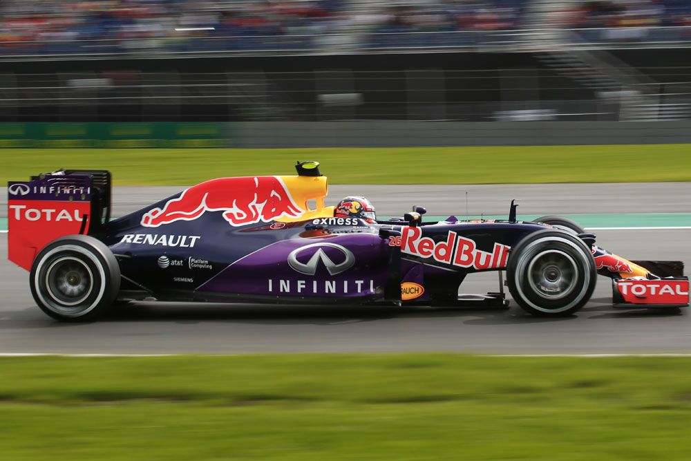 F1: Mercedes-motort kap a Red Bull? 59