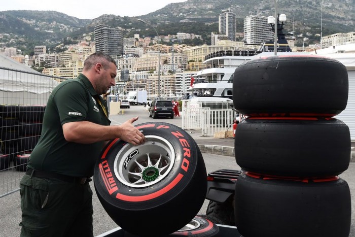 F1: Ecclestone dönt a Pirelli és a Michelin között 2 F1: Ecclestone dönt a Pirelli és a Michelin között 2