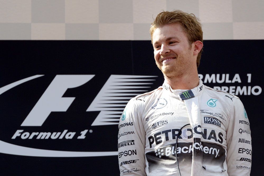 F1: Egy darab papír nyugtatta le Rosberget és Hamiltont 8