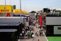 F1: Egy darab papír nyugtatta le Rosberget és Hamiltont 61