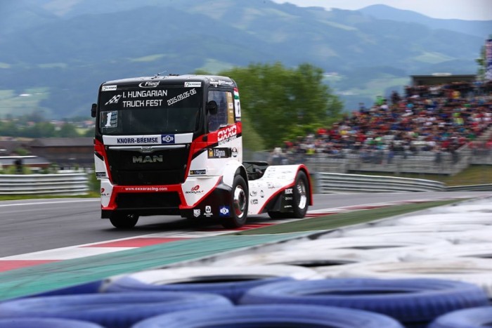 Kedvező helyzetben a magyar kamionos csapat