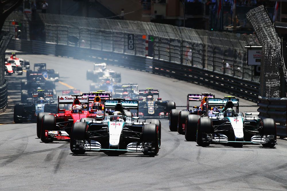 F1: Hamilton imádkozni állt félre Monacóban 1