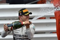 F1: Hamilton imádkozni állt félre Monacóban 59