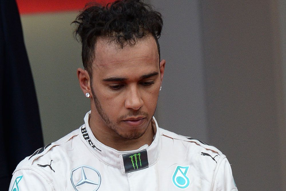 F1: Hamilton imádkozni állt félre Monacóban 15