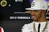 F1: Hamilton elhülyéskedi a címvédést? 32