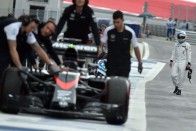 F1: A McLaren nem áll át 2016-ra 78
