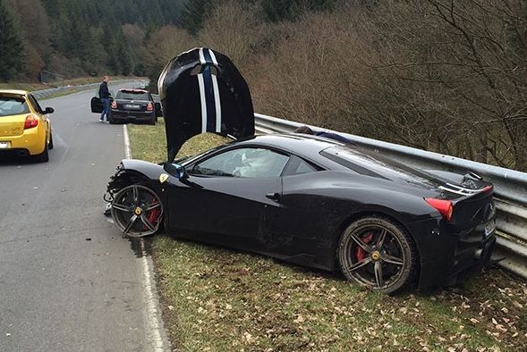 Ilyen nincs: szervizre koldul egy Ferrari-tulajdonos! 4