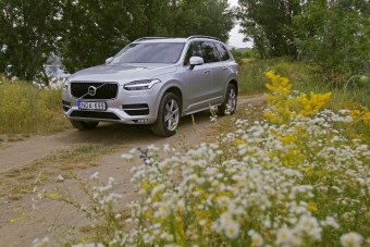 Volvo XC90 – iPhone-effekt az autóiparban