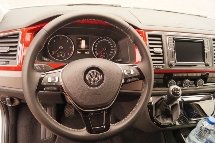 Gyakorlatilag egy Golf komfortját és elektronikai szolgáltatásait nyújtja