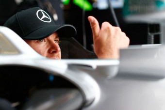 F1: Rosberg pecsenyéjét sütögeti Hamilton