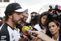 F1: Alonso megúszta a kizárást 26