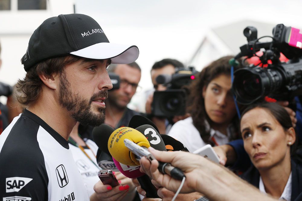 F1: Megint beszóltak a McLaren-vezérnek 4
