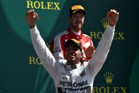 F1: Hamilton nyerte az agyament Brit Nagydíjat 40