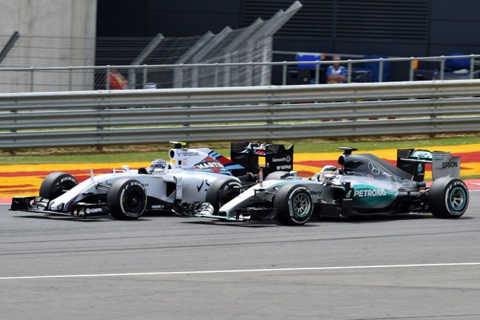 F1: Hamilton nyerte az agyament Brit Nagydíjat 9