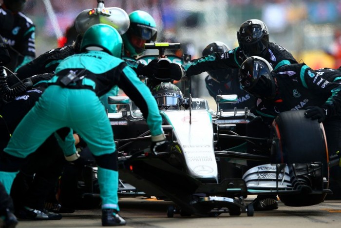 F1: Hamilton nyerte az agyament Brit Nagydíjat 11