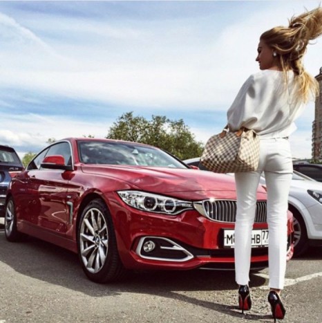Főleg BMW-k, de még inkább csábító csajok 11