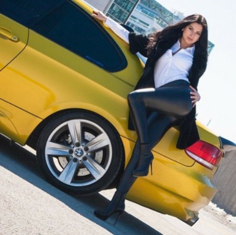 Főleg BMW-k, de még inkább csábító csajok 6