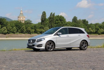 Egy jó Mercedes kevésbé jó csomagban