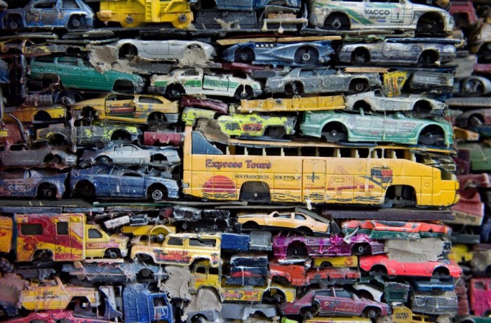 A nap képe: Matchboxokból épített roncstelep 3