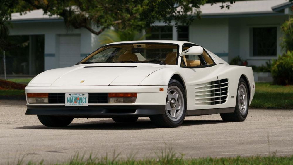 Kalapács alatt a Miami Vice-Ferrari 6