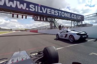 Lenyomja-e a McLaren a McLarent? - videó