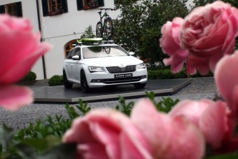 Új Superb Combi – Csak egy felpumpált Octavia?