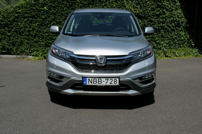 Ugyan, kinek tökéletesek a barátai? 7 | Vezess Apró hibák sorával nyomul a világ legnagyobb darabszámban értékesített szabadidő-autója.