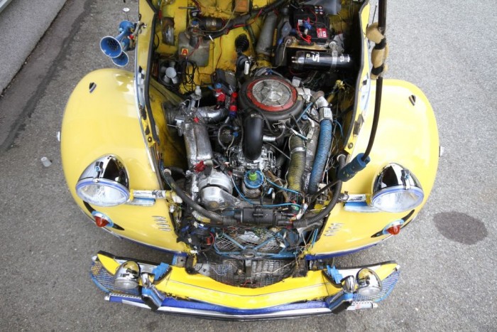 Motor, nagyjából érintetlen 