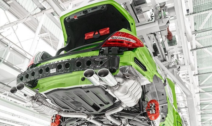 Zöld kupéban búcsúzik a Mercedes legendás motorja 2 Zöld kupéban búcsúzik a Mercedes legendás motorja 2