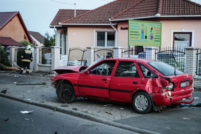 Biztonsági kamera rögzítette a tragikus gyorsulási versenyt 4