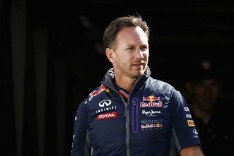 Sportkocsikba ültetnék az F1-pilótákat?