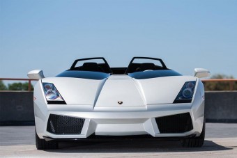 Ablakok és tető nélküli Lamborghini 800 milláért. Jöhet?