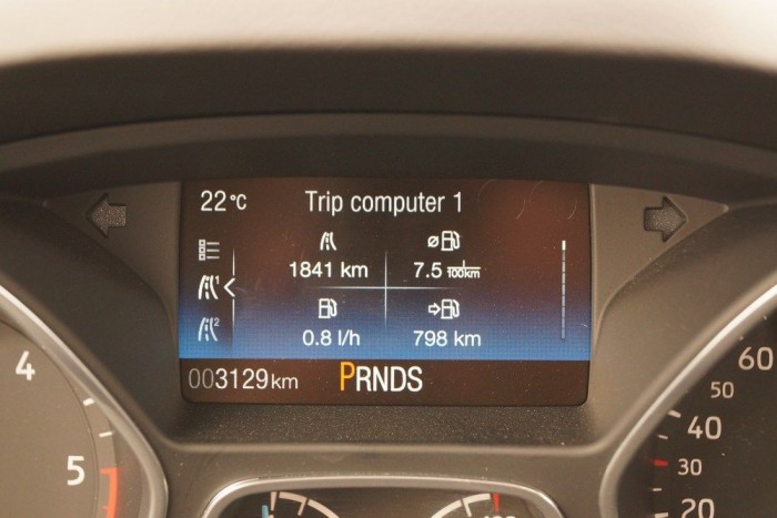 1800 kilométeres teszt a Ford C-Max-szal 88 Nyaralásos fogyasztásnak ez nagyon sok egy kétliteres dízeltől és DSG-től, legalább fél, de inkább egy literrel illett volna kevesebbet ennie