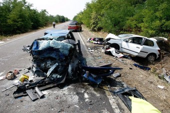 Egy mobil miatt halt meg két ártatlan ember Tiszaföldvárnál