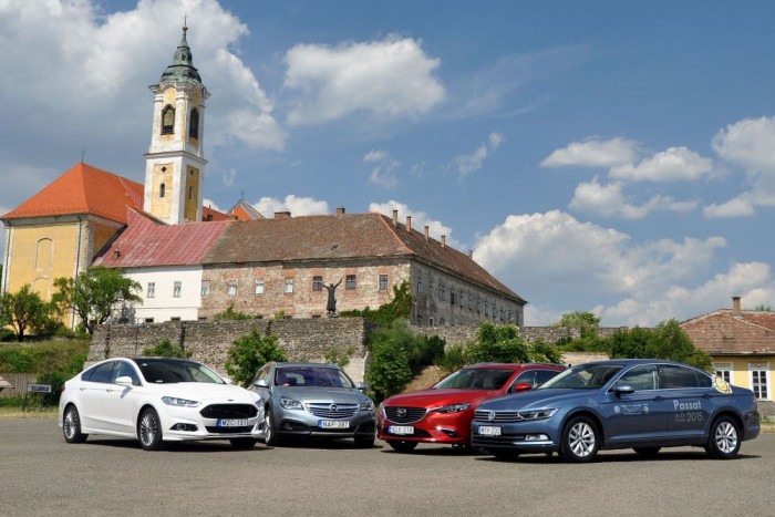 Összehasonlító teszt: melyik a legjobb középkategóriás autó? 2 Majdnem szégyenben maradt a VW, hogy tesztautó híján kimarad az összehasonlításból. Köszönjük a váci márkakereskedés munkatársainak, külön is Fűrész Zsolt értékesítési vezetőnek, hogy egy Passattal megmentették a helyzetet