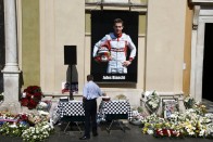 F1: Így zajlott Jules Bianchi temetése 12