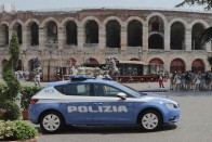 Golyóálló Seatokat kapnak az olasz zsaruk 7