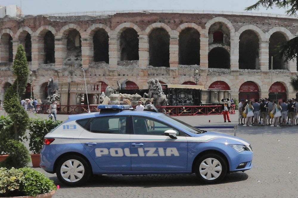 Golyóálló Seatokat kapnak az olasz zsaruk 4