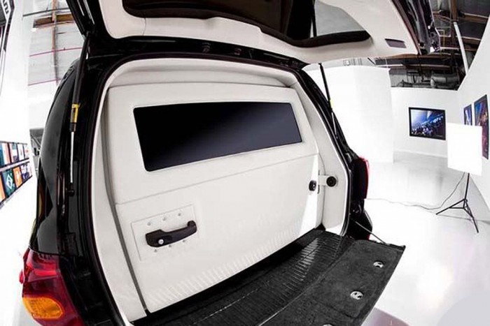 Autó, amely megvéd az ISIS terroristáitól 7