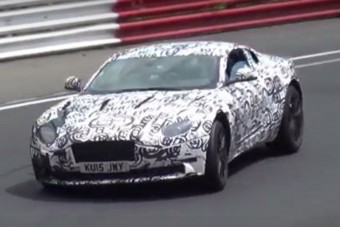 Álcázott 2017-es Aston Martint videóztak a Nürburgringen