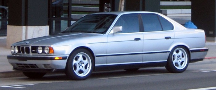 BMW E34 M5
