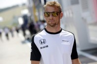F1: Hamilton megint visszaszólt Rosbergnek 98