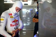 F1: Rosberg lerobbant, de élen a Merci 54