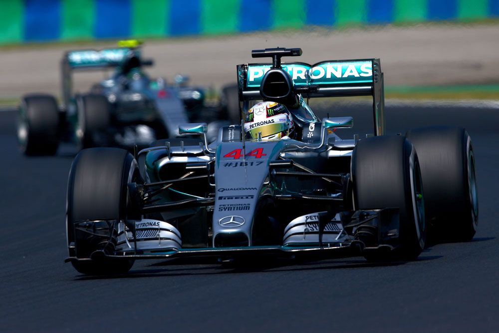 F1: Rosberg lerobbant, de élen a Merci 13