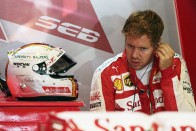 F1: Rosberg lerobbant, de élen a Merci 78