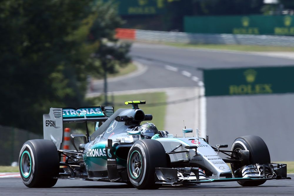 F1: Rosberg lerobbant, de élen a Merci 42