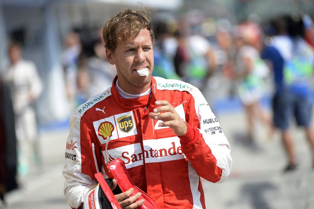 F1: Rosberg lerobbant, de élen a Merci 44