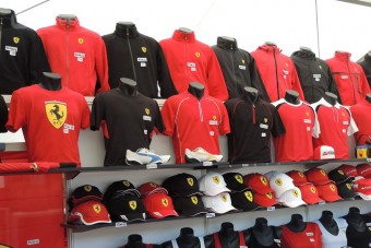 Fasza lángos és drága holmik a Hungaroringen