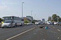 Négy autó és busz ütközött a Váci úton 2